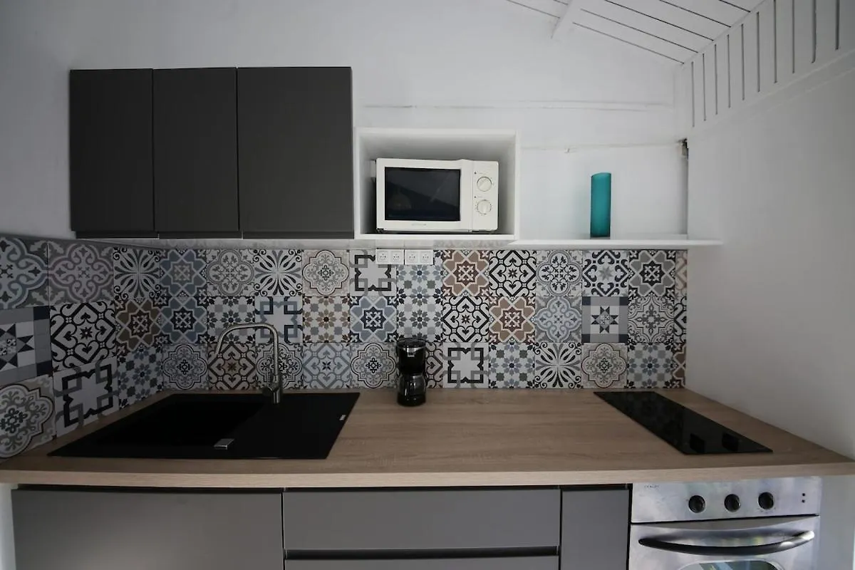 Le Cocotier Bleu Apartment Sainte-Anne 0*,